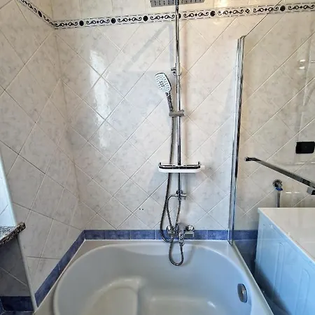 - Le Terrazze Palace 아파트 베나스코